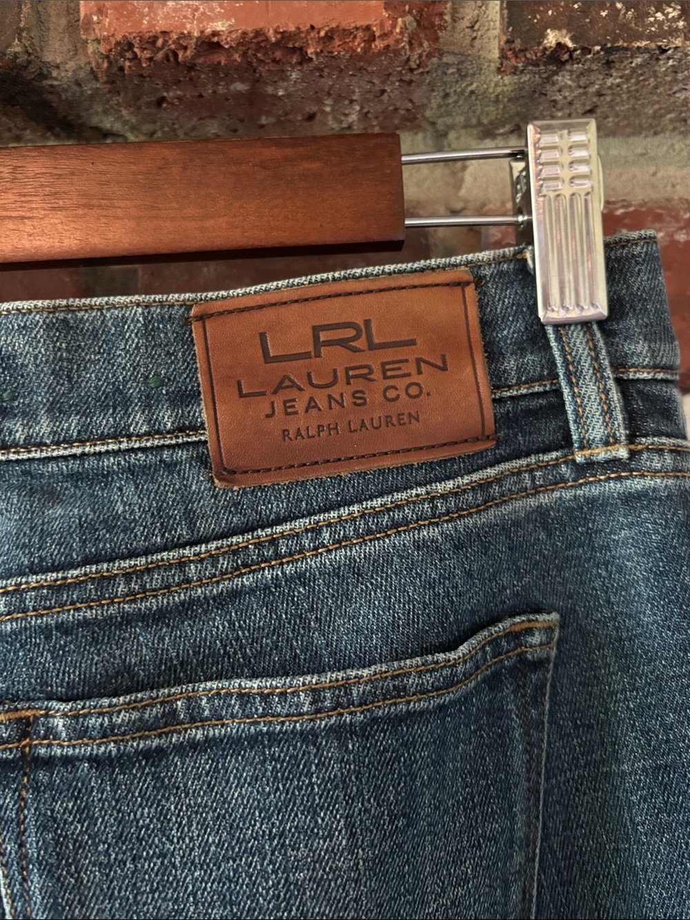 Lauren Ralph Lauren Women's Mid Wash Straight Leg Jeans Size 4 - Picture 4 of 5
